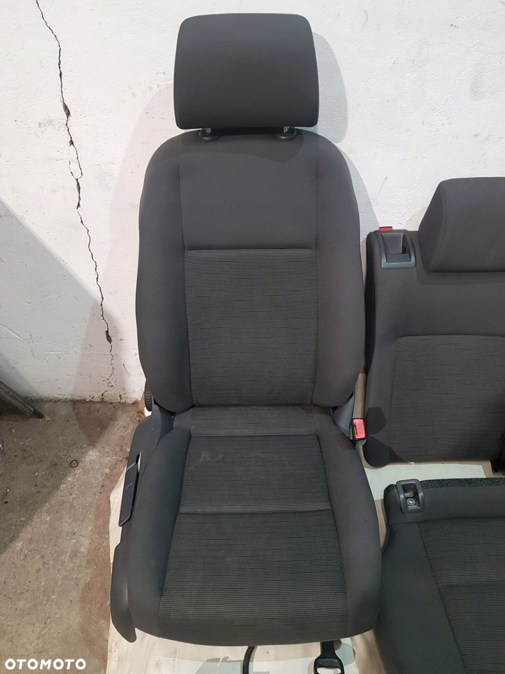 FOTELE KANAPA KOMPLET VW GOLF V EUR HB 5D - 7