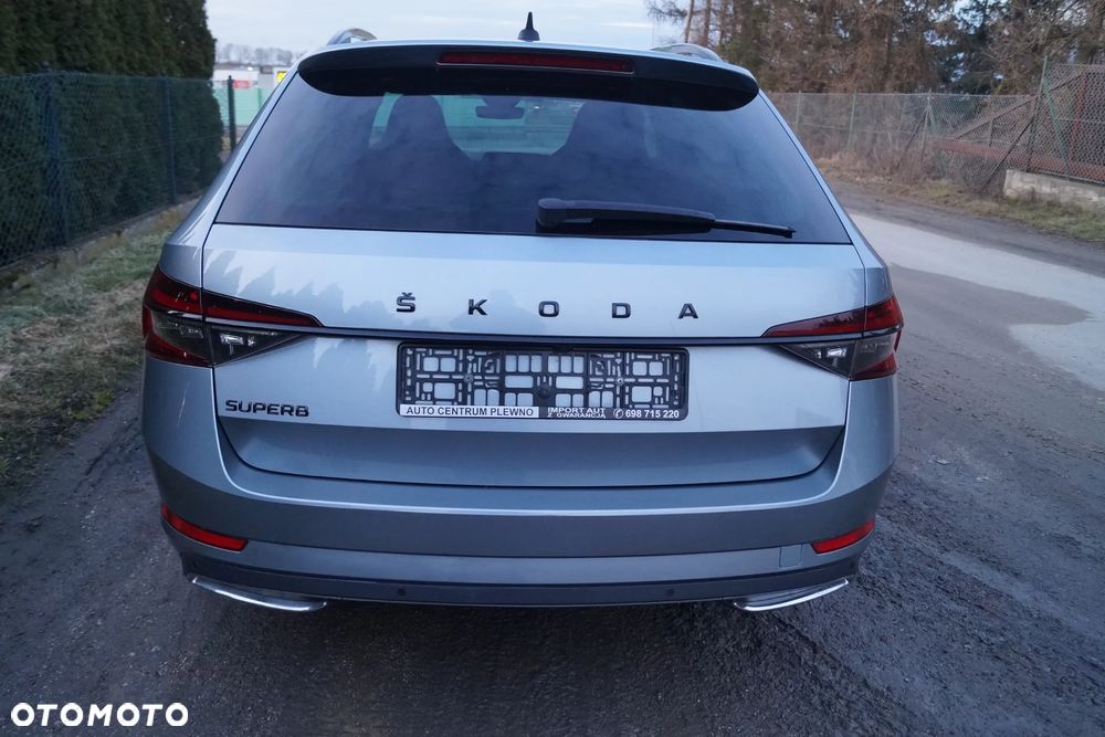 Skoda Superb 2.0 TDI DSG Sportline - 31