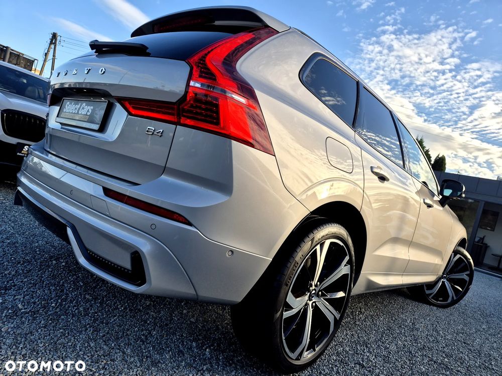 Volvo XC 60 B4 B Plus Dark - 31
