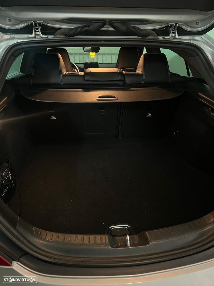 Mercedes-Benz CLA 180 d Shooting Brake - 15