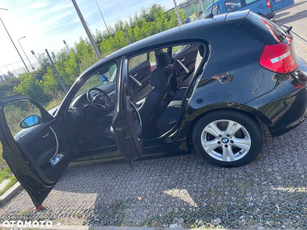 BMW 1 Series 2009 photo 4