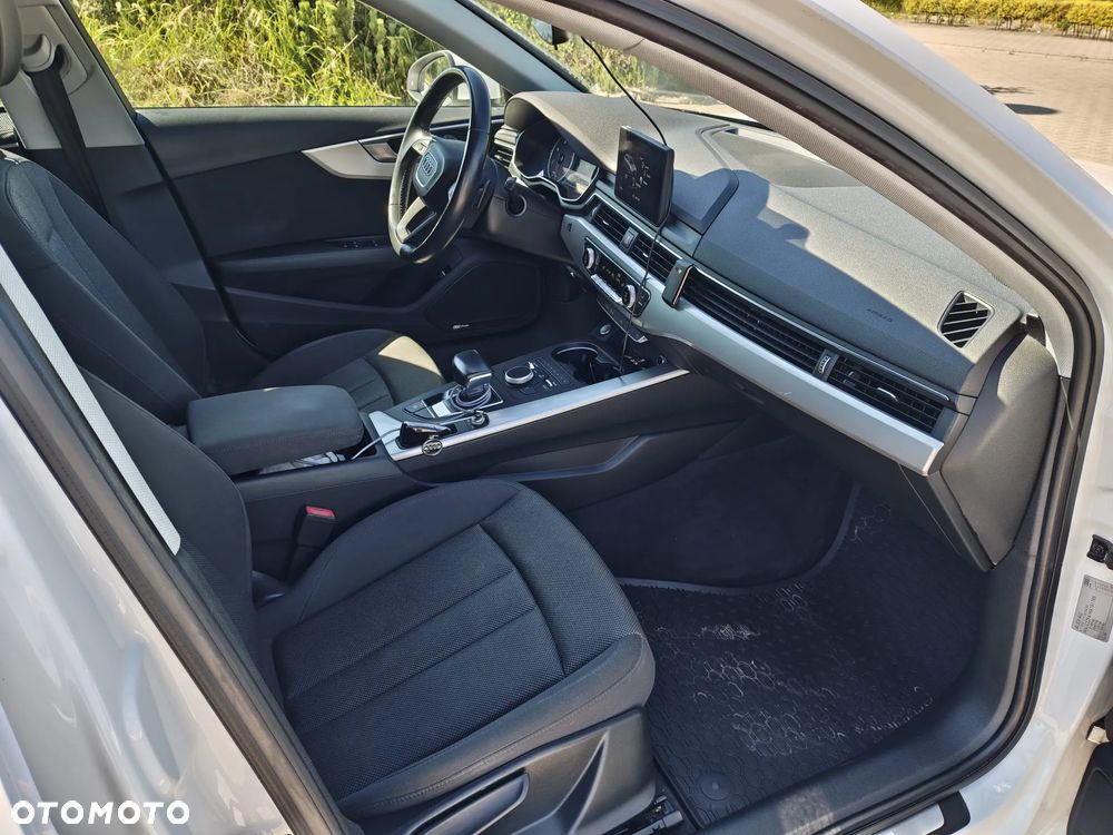 Audi A4 Avant 2.0 TDI S tronic - 10