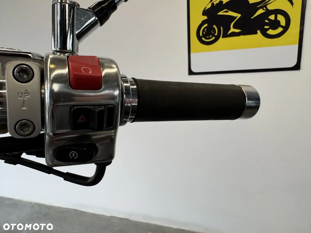 Yamaha XVS - 29