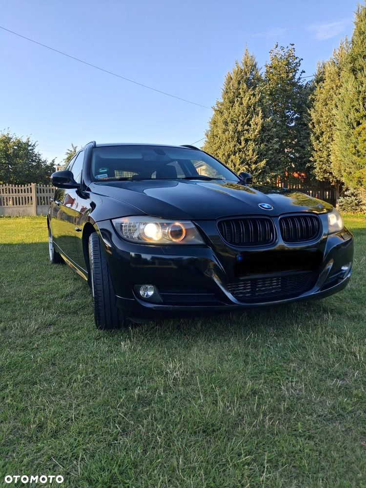 BMW Seria 3 318d - 4