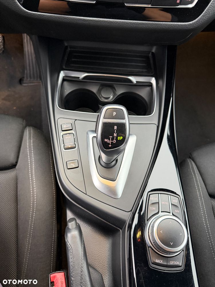 BMW Seria 1 120d Sport Line Shadow - 30