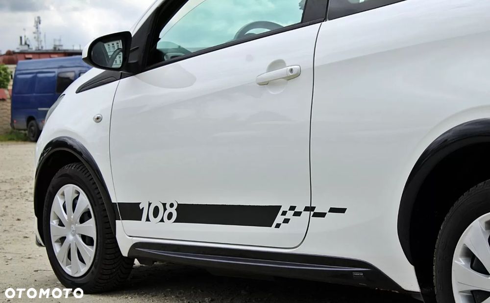 Peugeot 108 - 13