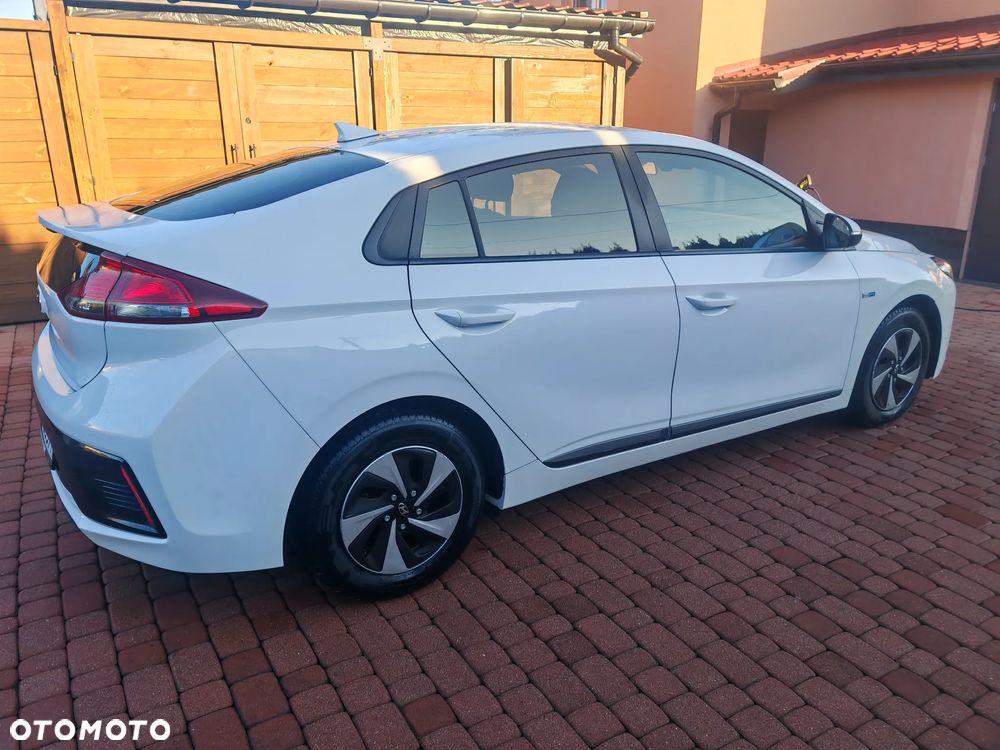 Hyundai IONIQ Hybrid Business - 1