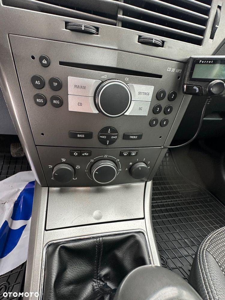 Opel Astra 1.6 Edition Plus - 22