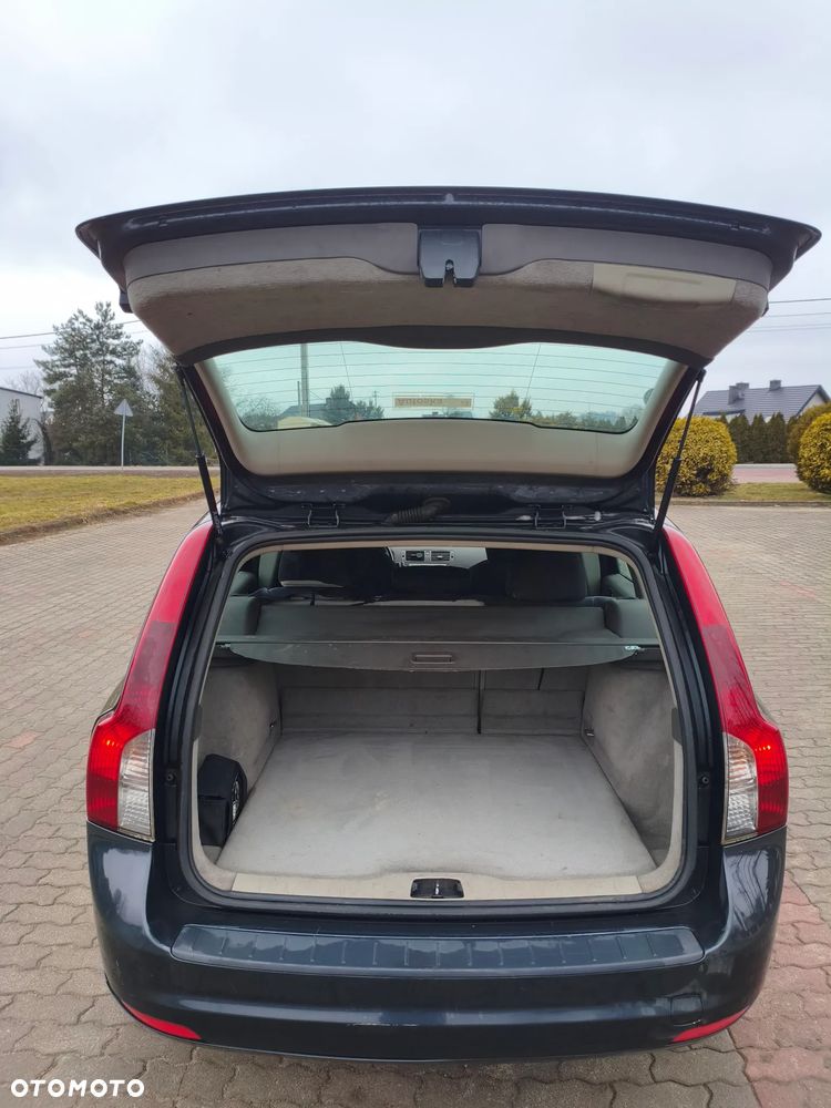 Volvo V50 2.0D DPF Momentum - 19