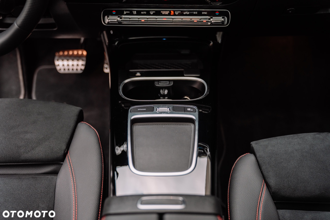 Mercedes-Benz CLA AMG 35 4-Matic 7G-DCT - 21