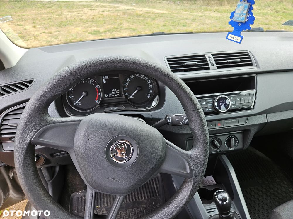 Skoda Fabia 1.2 TSI Active - 8