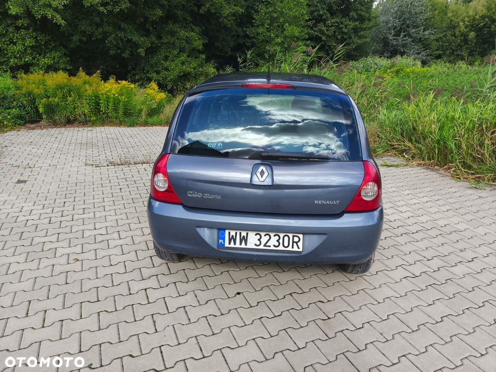 Renault Clio - 19
