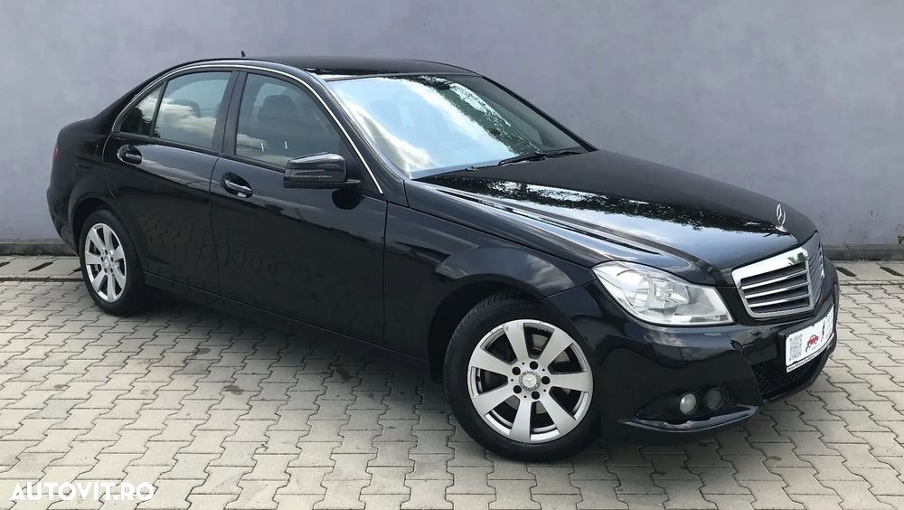 Mercedes-Benz C 220 CDI DPF (BlueEFFICIENCY) 7G-TRONIC - 3