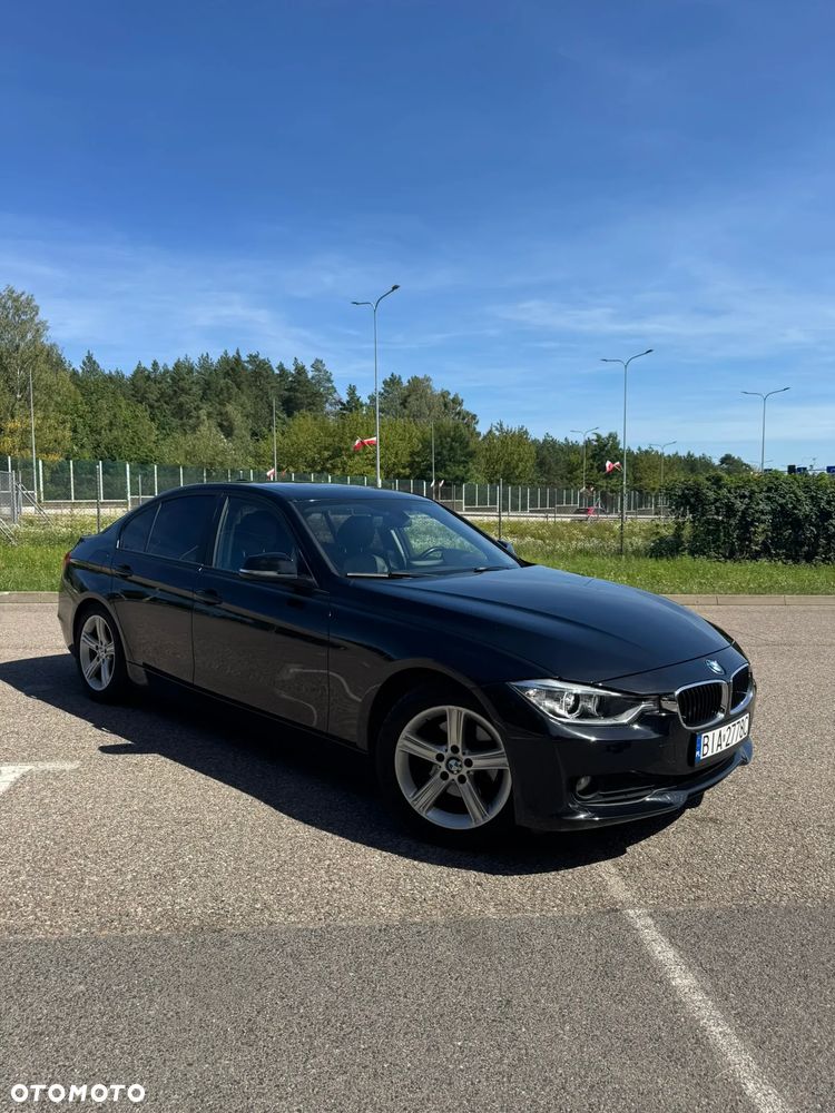 BMW Seria 3 328i - 1