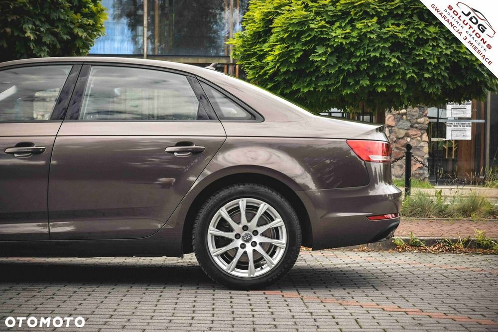Audi A4 Limousine 40 TDI Sport S tronic - 12