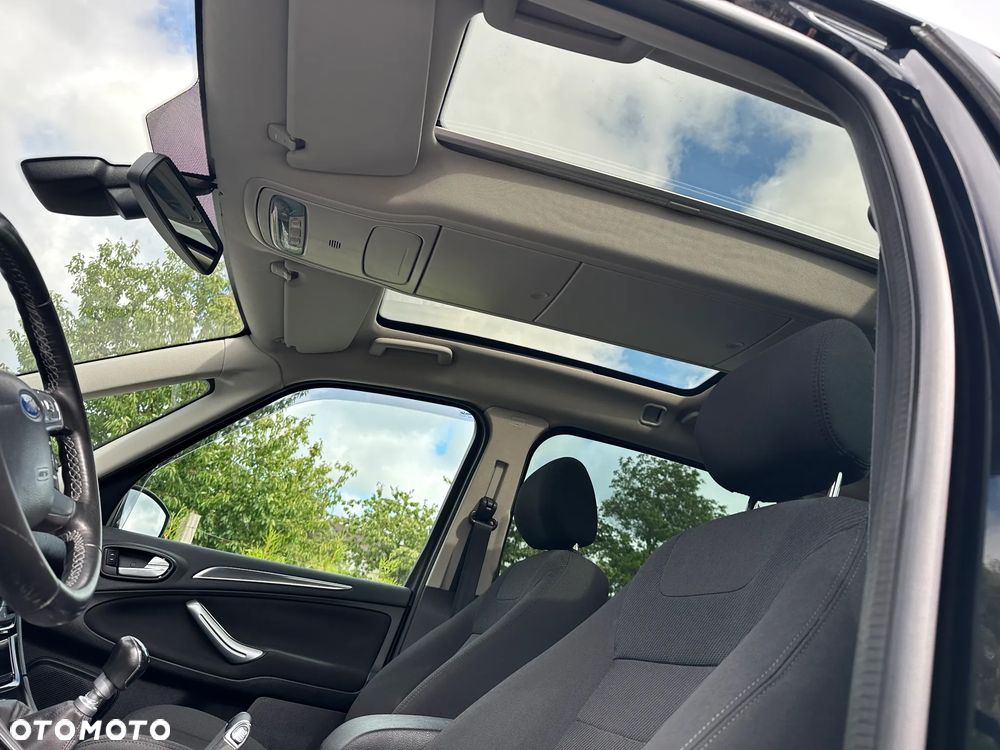 Ford Galaxy 2.0 TDCi Titanium - 27
