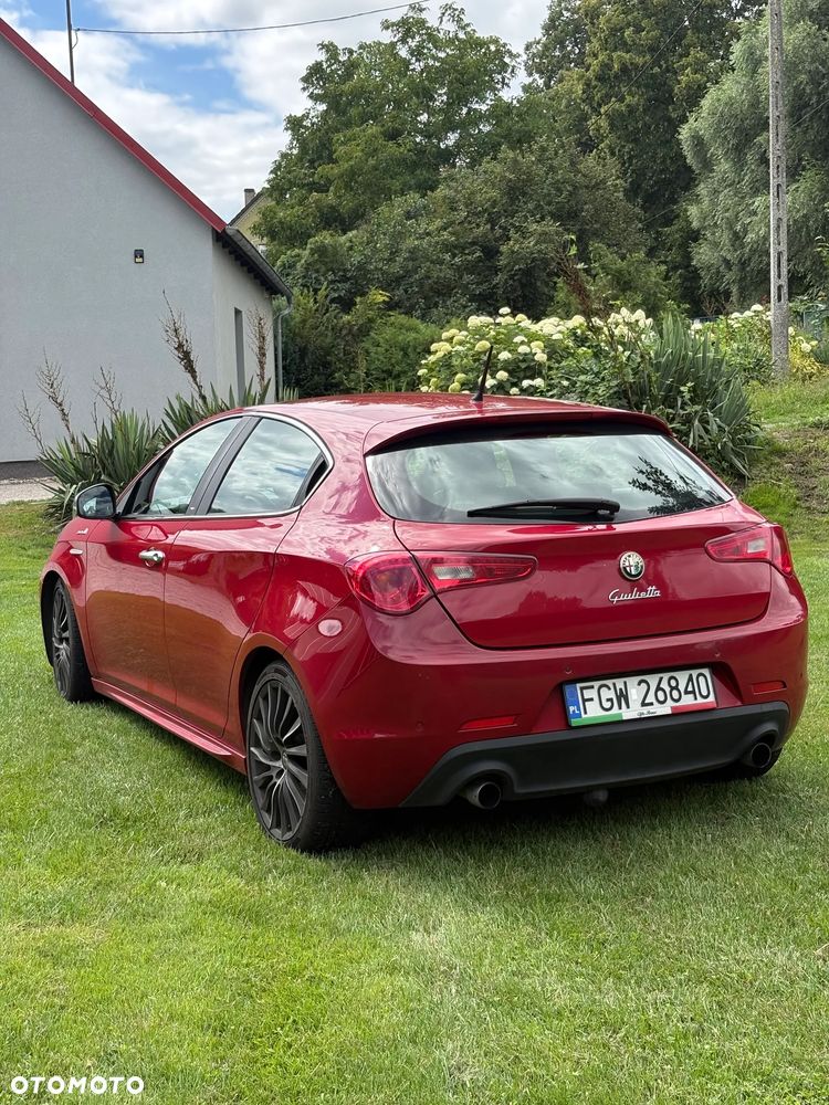 Alfa Romeo Giulietta - 2