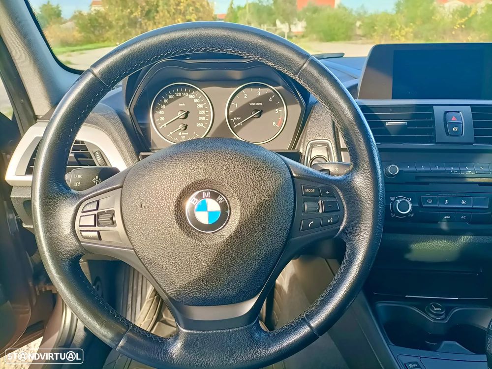 BMW 116 d Aut. Sport Line - 8