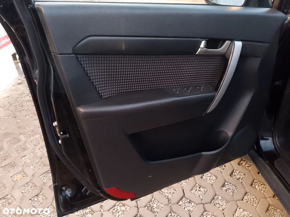 Chevrolet Captiva 2.4 2WD 5 Sitzer LS - 14