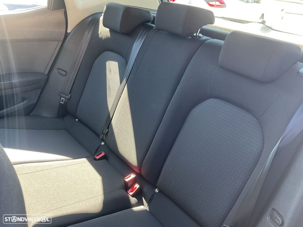 SEAT Arona 1.0 TSI Style DSG - 32