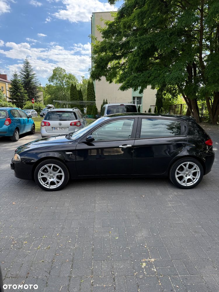 Alfa Romeo 147 - 2