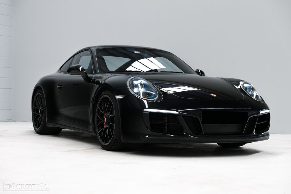 Porsche 911 (991) Carrera 4 GTS - 3