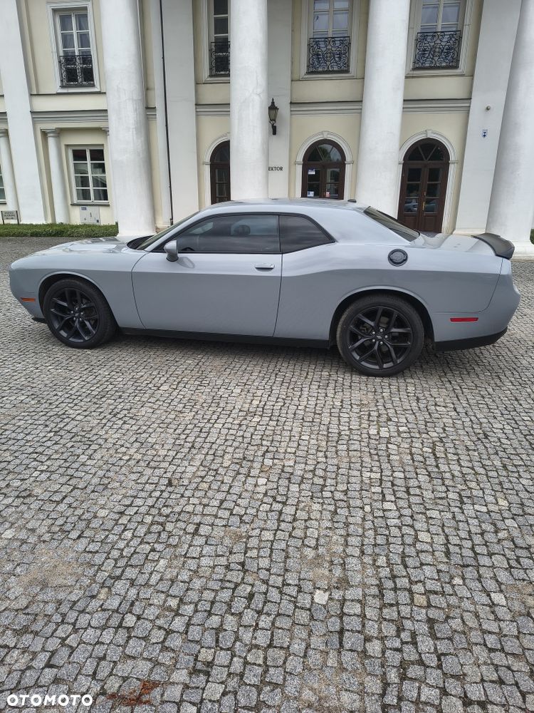Dodge Challenger - 6