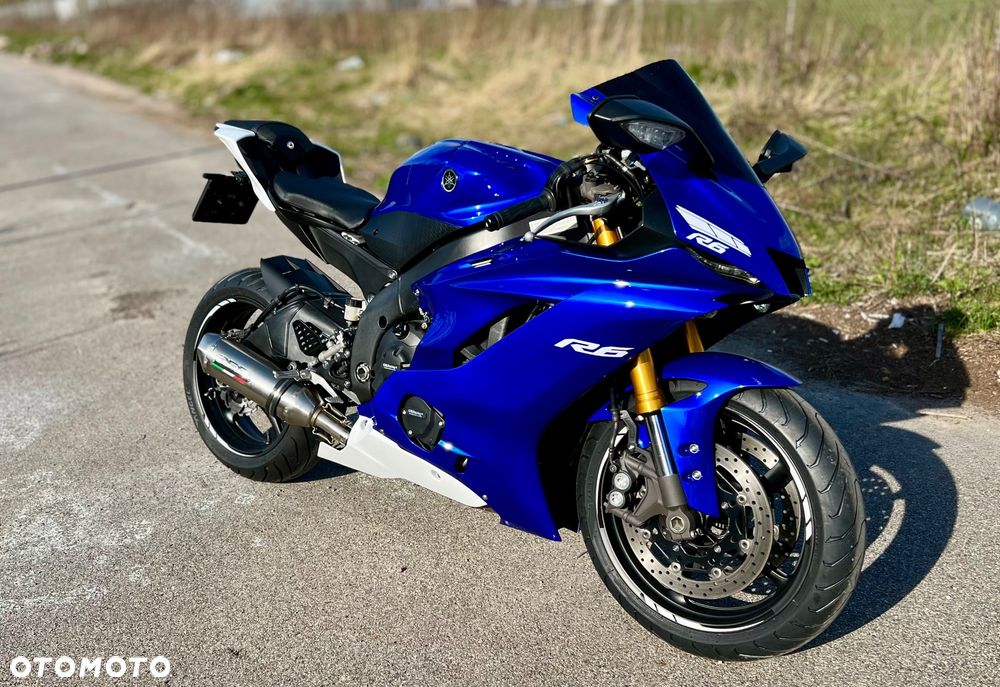 Yamaha R6 - 1