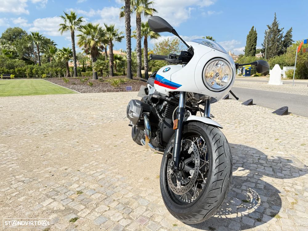 BMW R nineT Racer - 16