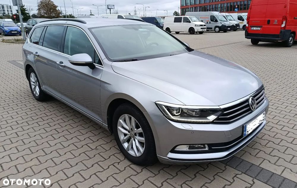 Volkswagen Passat Variant 1.6 TDI (BlueMotion Technology) Comfortline - 1
