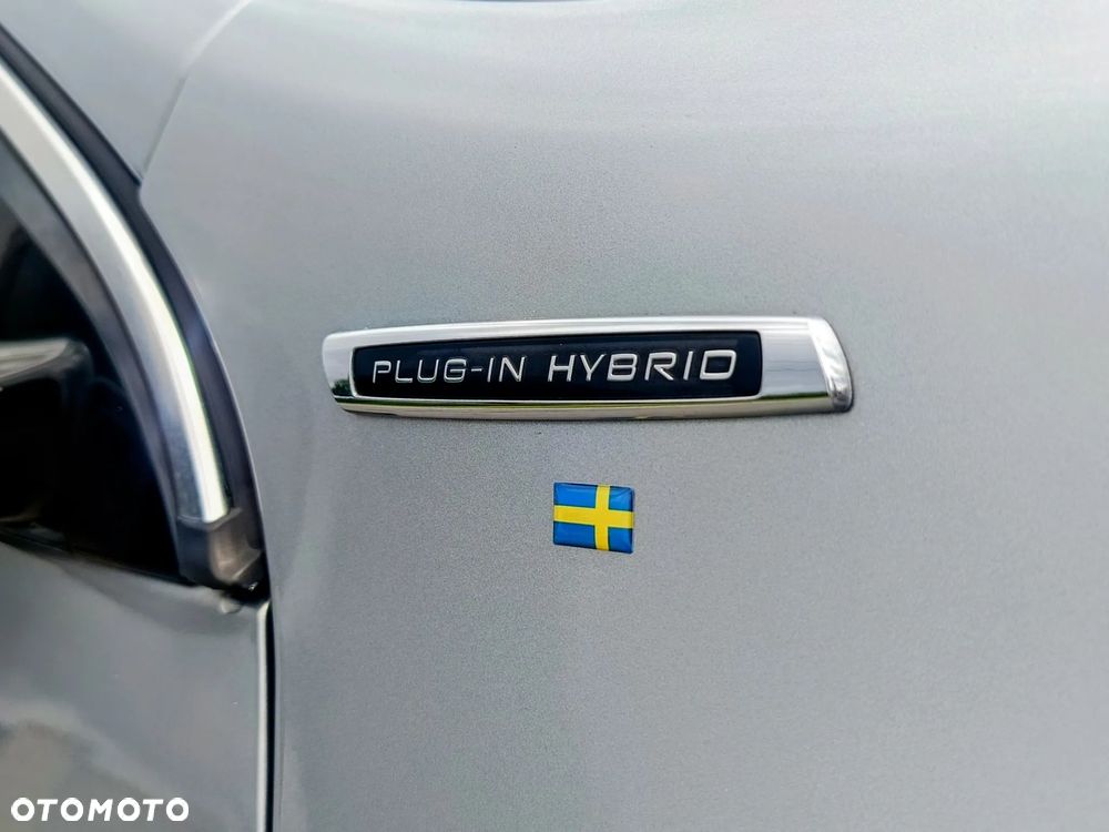Volvo V60 D6 AWD Plug-in Hybrid Summum - 23