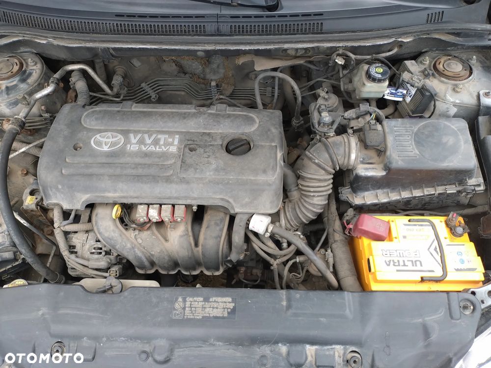 Toyota Corolla 1.6 VVT-i Luna - 12