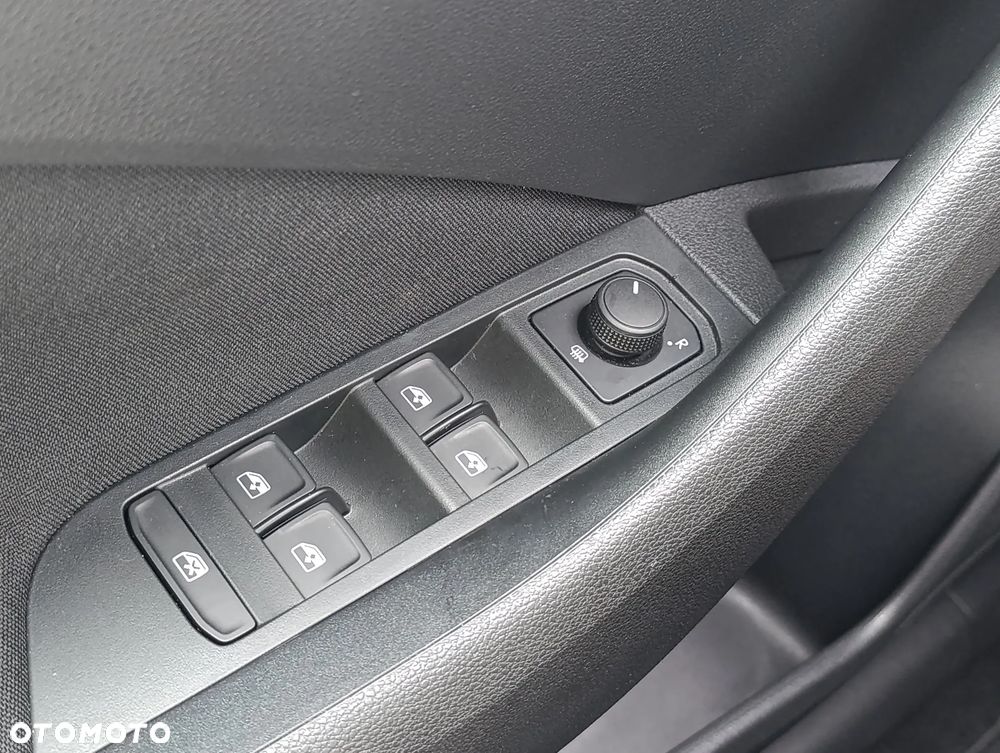 Skoda Scala 1.0 TSI Essence - 22
