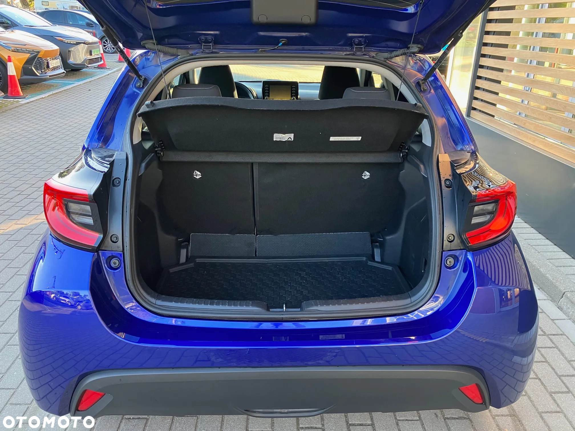 Toyota Yaris Hybrid 1.5 Comfort - 8