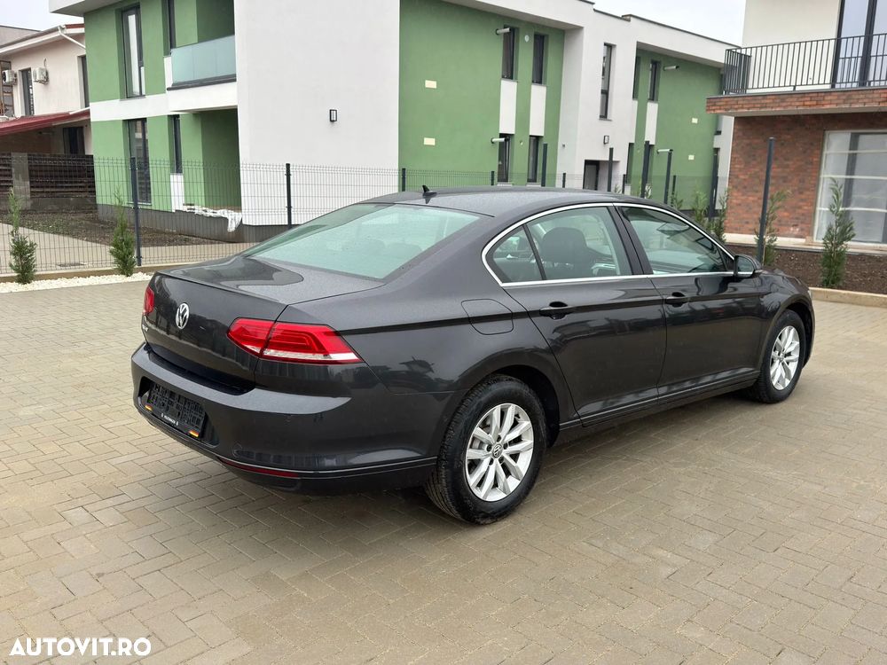 Volkswagen Passat - 23