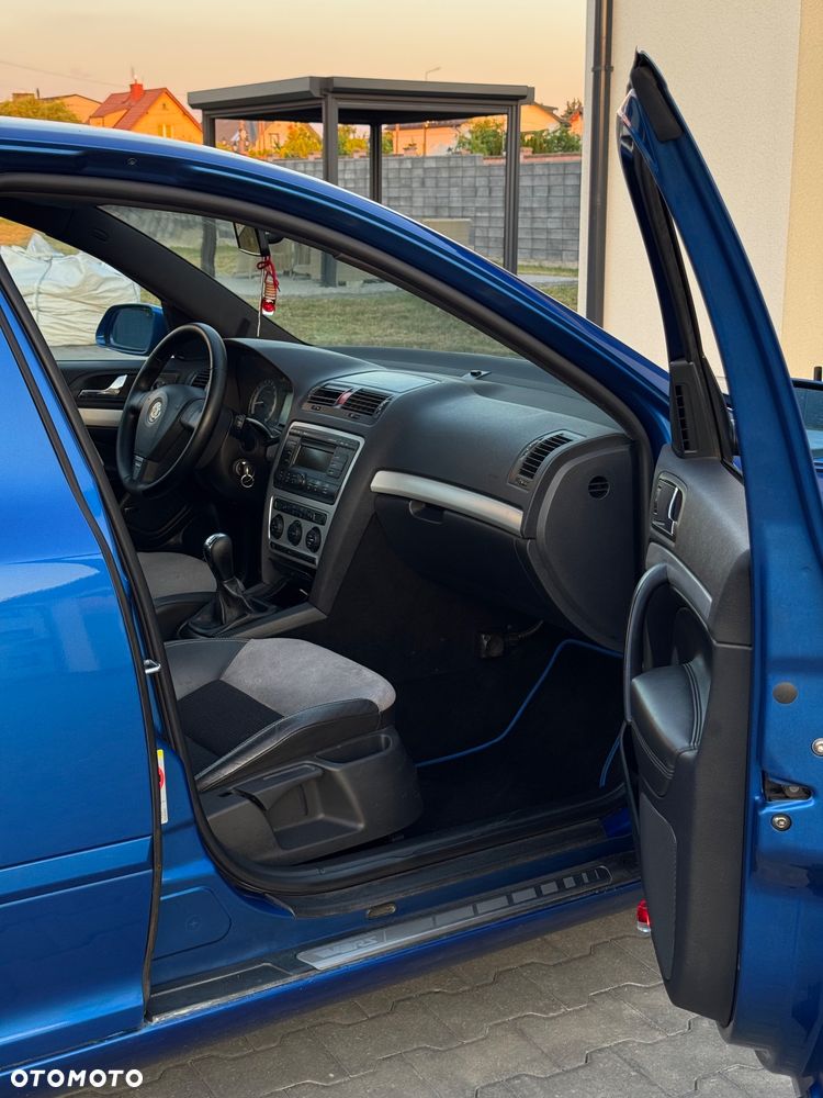 Skoda Octavia 2.0 TFSI RS - 14