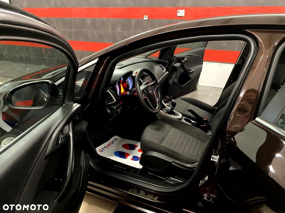 Opel Astra 1.4 ecoFLEX Cosmo - 13