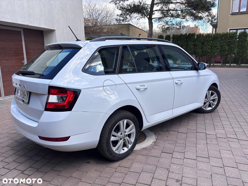 Skoda Fabia 1.0 TSI Ambition - 4