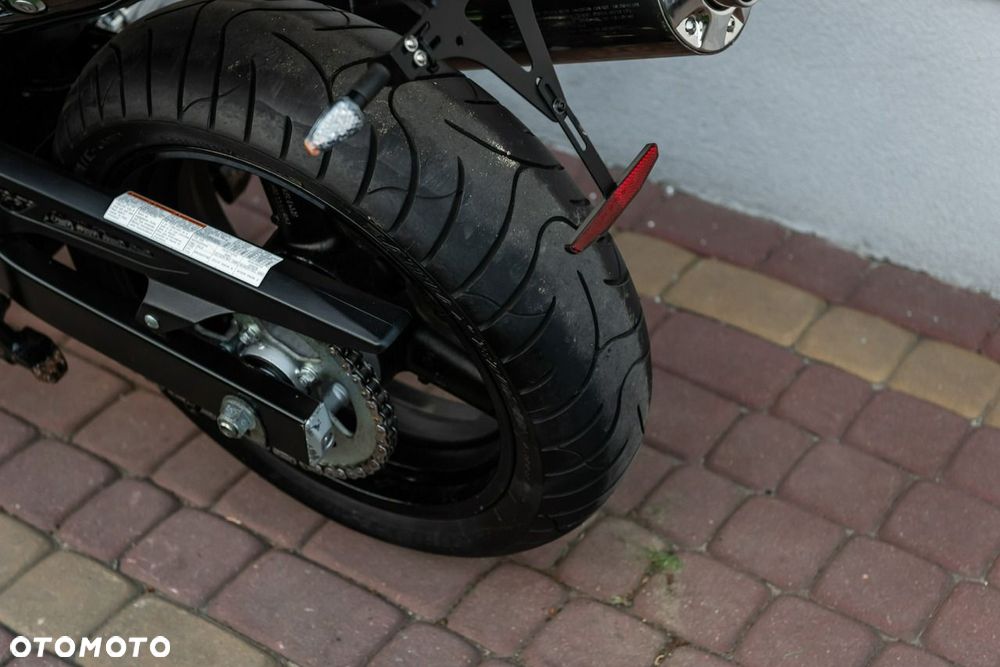 Suzuki GSX - 9