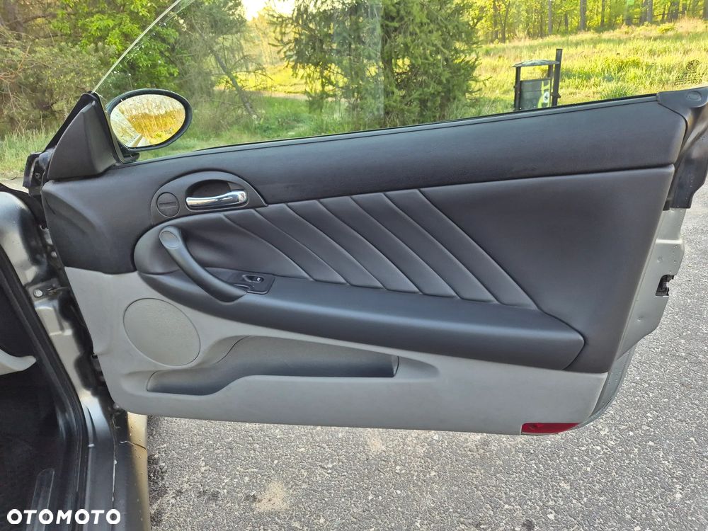 Alfa Romeo GT 2.0 JTS Distinctive - 12