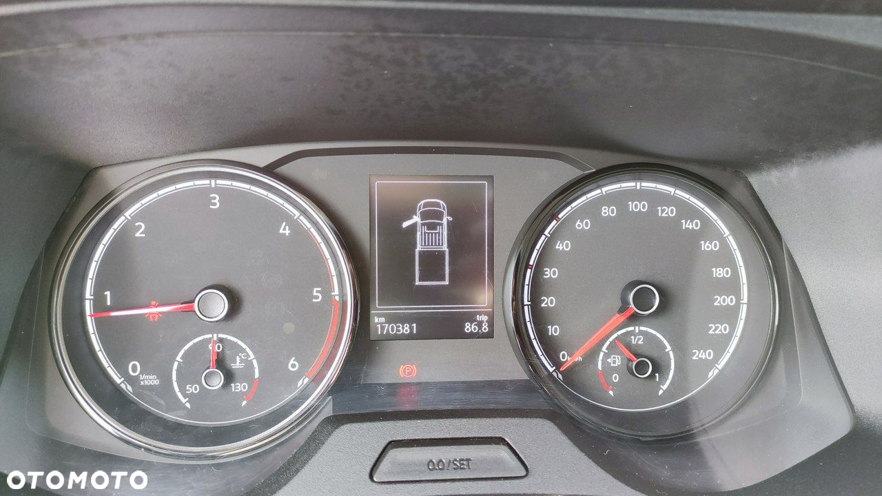 Volkswagen Transporter - 30