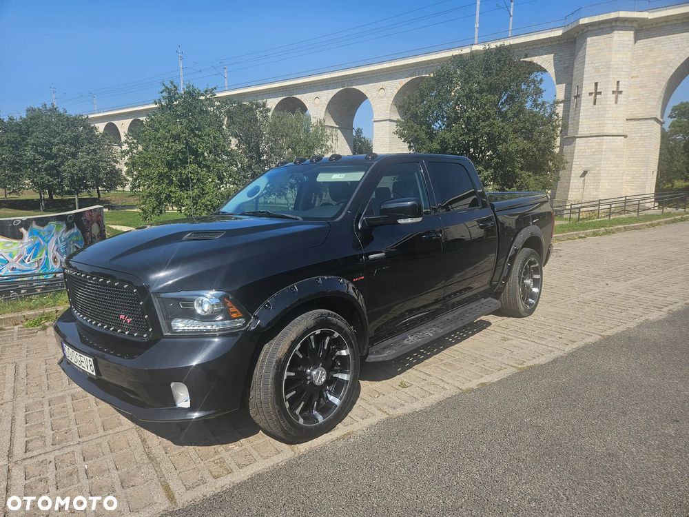 Dodge RAM - 4