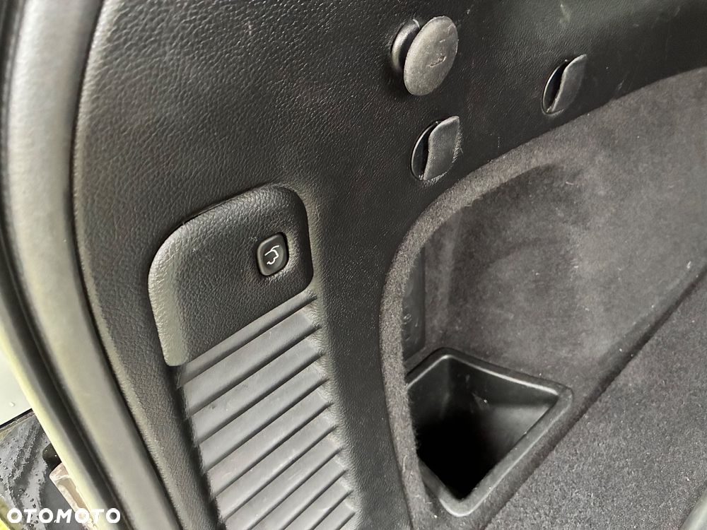 Jeep Grand Cherokee 5.7 V8 HEMI 4WD Automatik Overland - 35