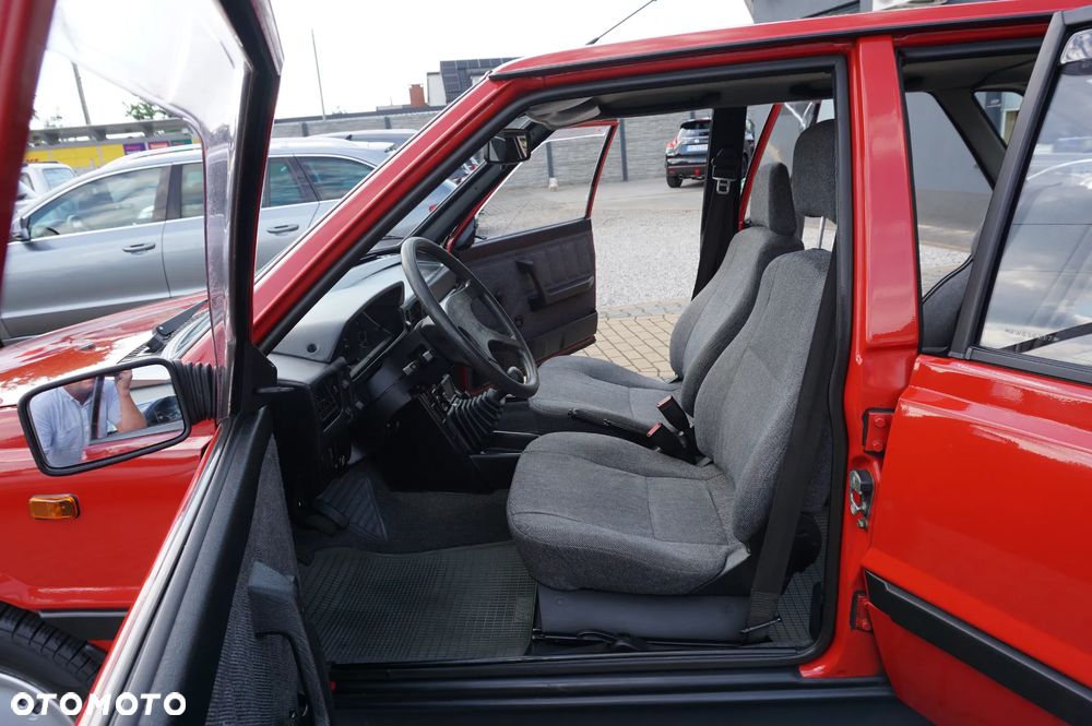Polonez Caro - 18