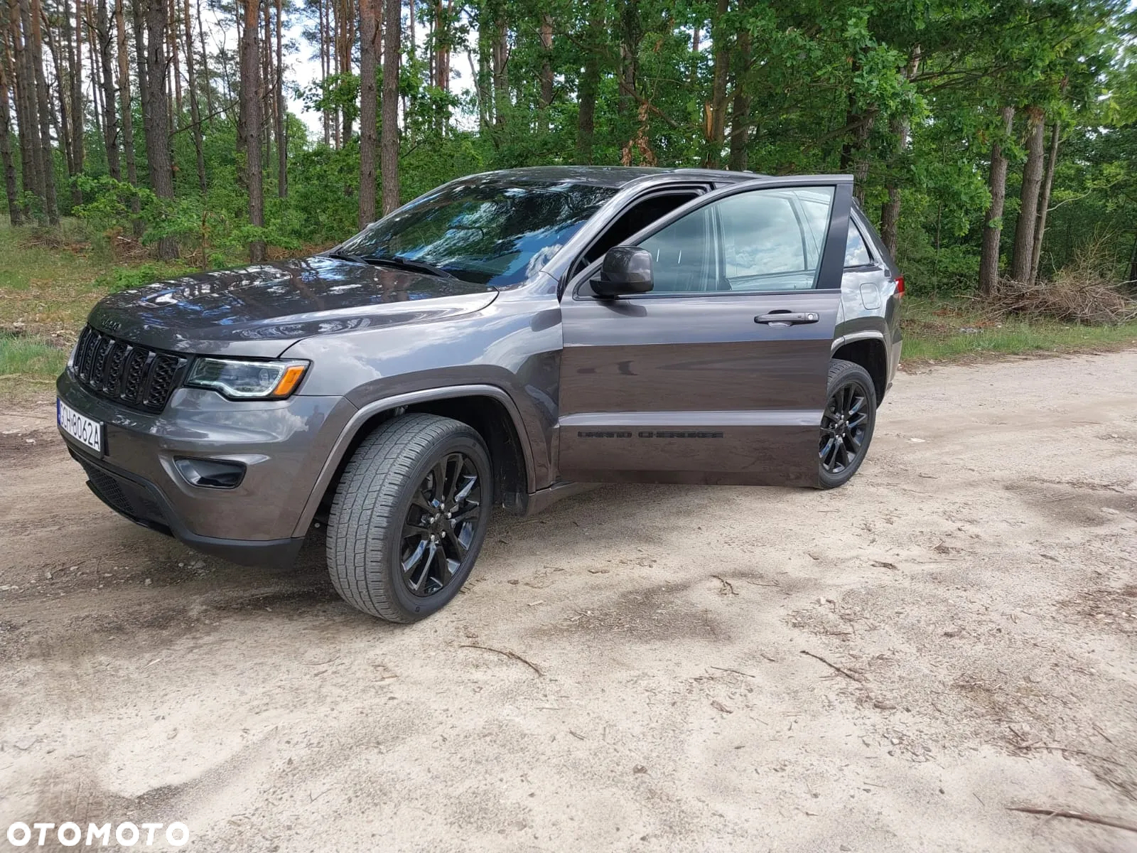 Jeep Grand Cherokee - 8