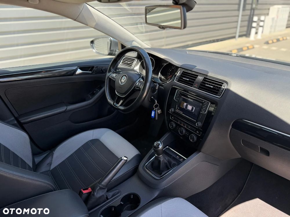 Volkswagen Jetta 2.0 TDI DPF BMT Highline - 6