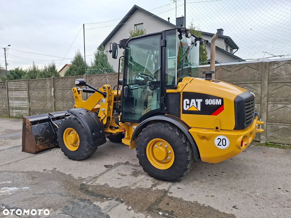 Caterpillar CAT 906 M - 4
