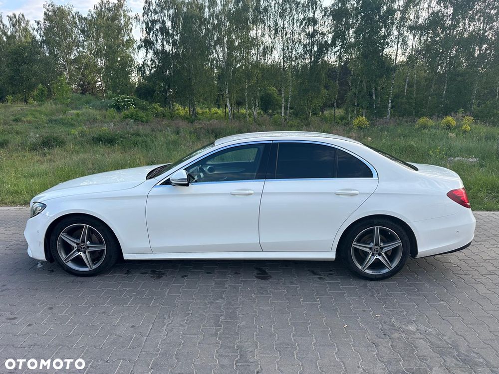 Mercedes-Benz Klasa E 220 d 9G-TRONIC - 11