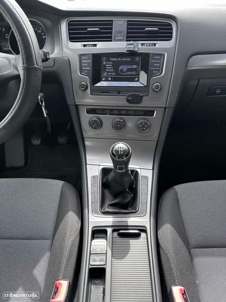 VW Golf Variant 1.6 TDi Highline - 27