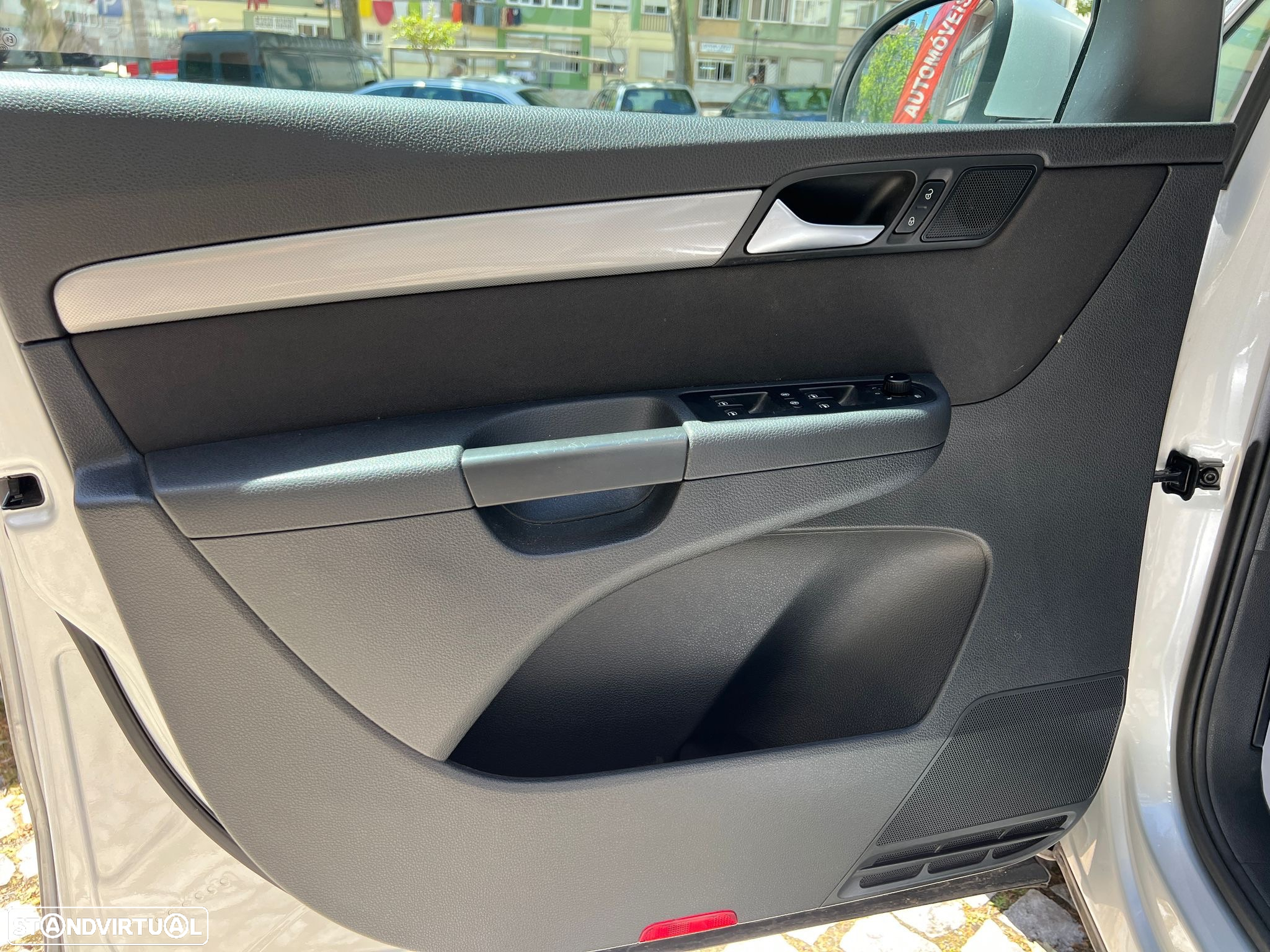 VW Sharan 2.0 TDI Trendline - 16